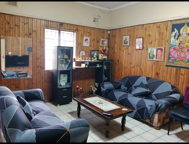 5 BEDROOM HOUSE FOR SALE IN RAISETHORPE